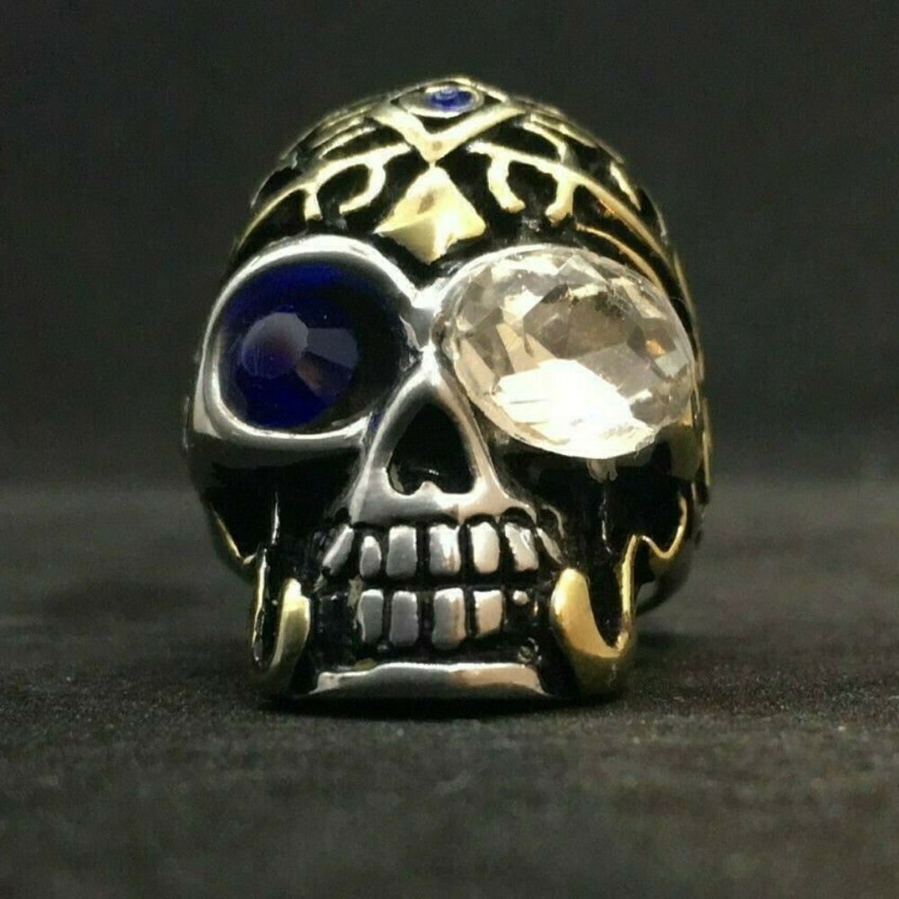 Vintage Skull Ring. If you like Chrome Hearts look